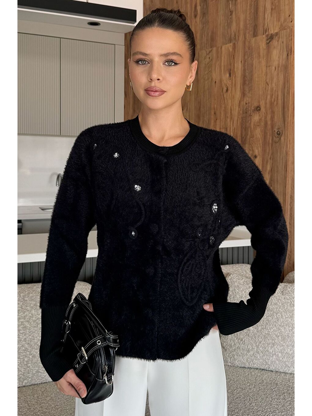 Siyah Kadın Pul İşlemeli Yumoş İplik Triko Ceket (s-m-l-xl Uyumludur)