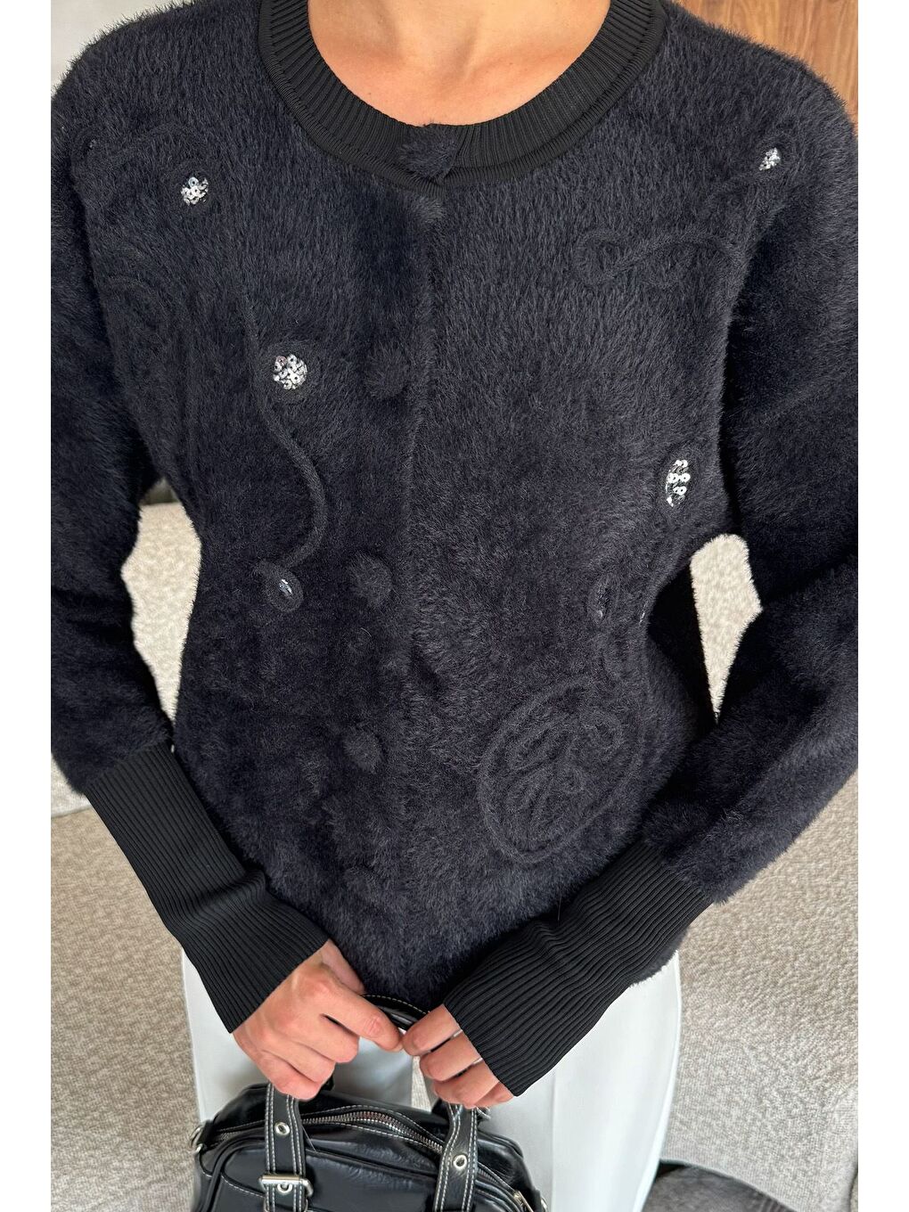 Siyah Kadın Pul İşlemeli Yumoş İplik Triko Ceket (s-m-l-xl Uyumludur)-2