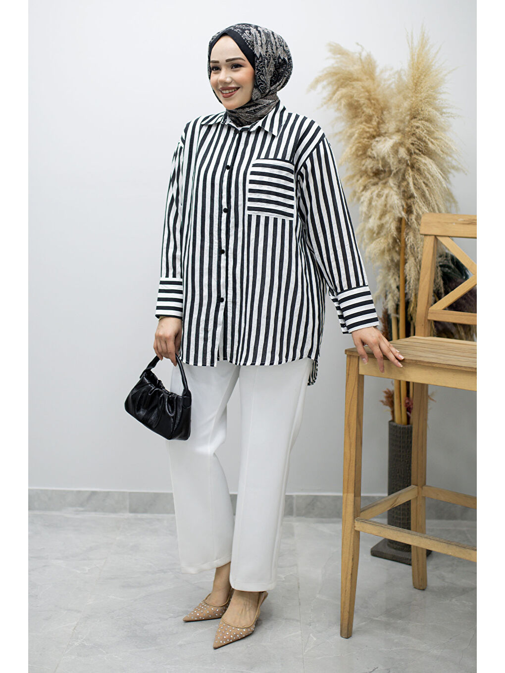 Çizgili Cepli Gömlek TSD260174 Siyah-2