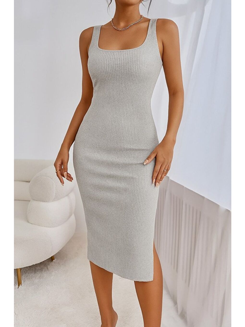 Gri Kadın Askılı Kare Yaka Yandan Yırtmaçlı Midi Kaşkorse Elbise-3