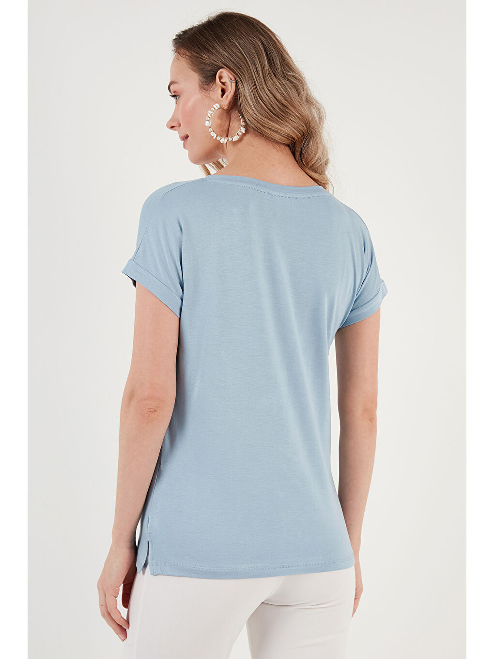 Ekru V Yaka Relaxed Fit Yırtmaç Detaylı 2'li Paket Bluz 5862000S2-5