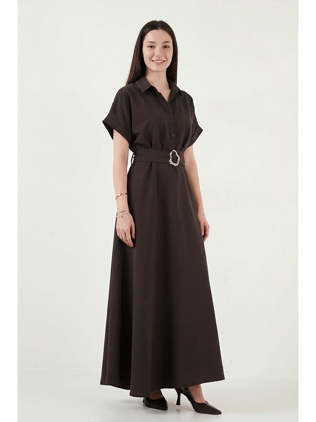 Kahverengi Gömlek Yaka Kemerli Maxi Boy Elbise 6922376-1