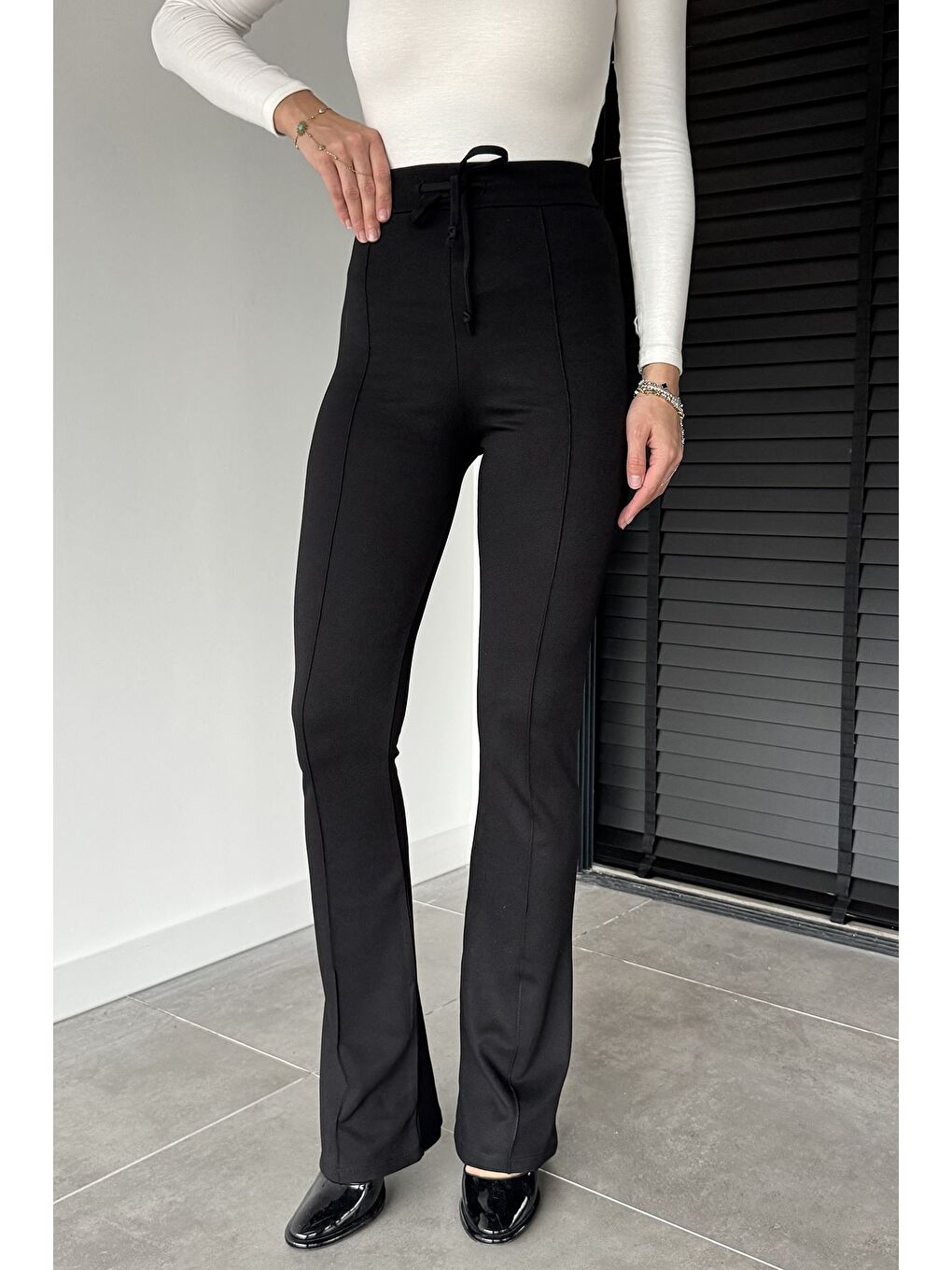 Siyah Kadın Ön Çimalı İspanyol Paça Pantolon