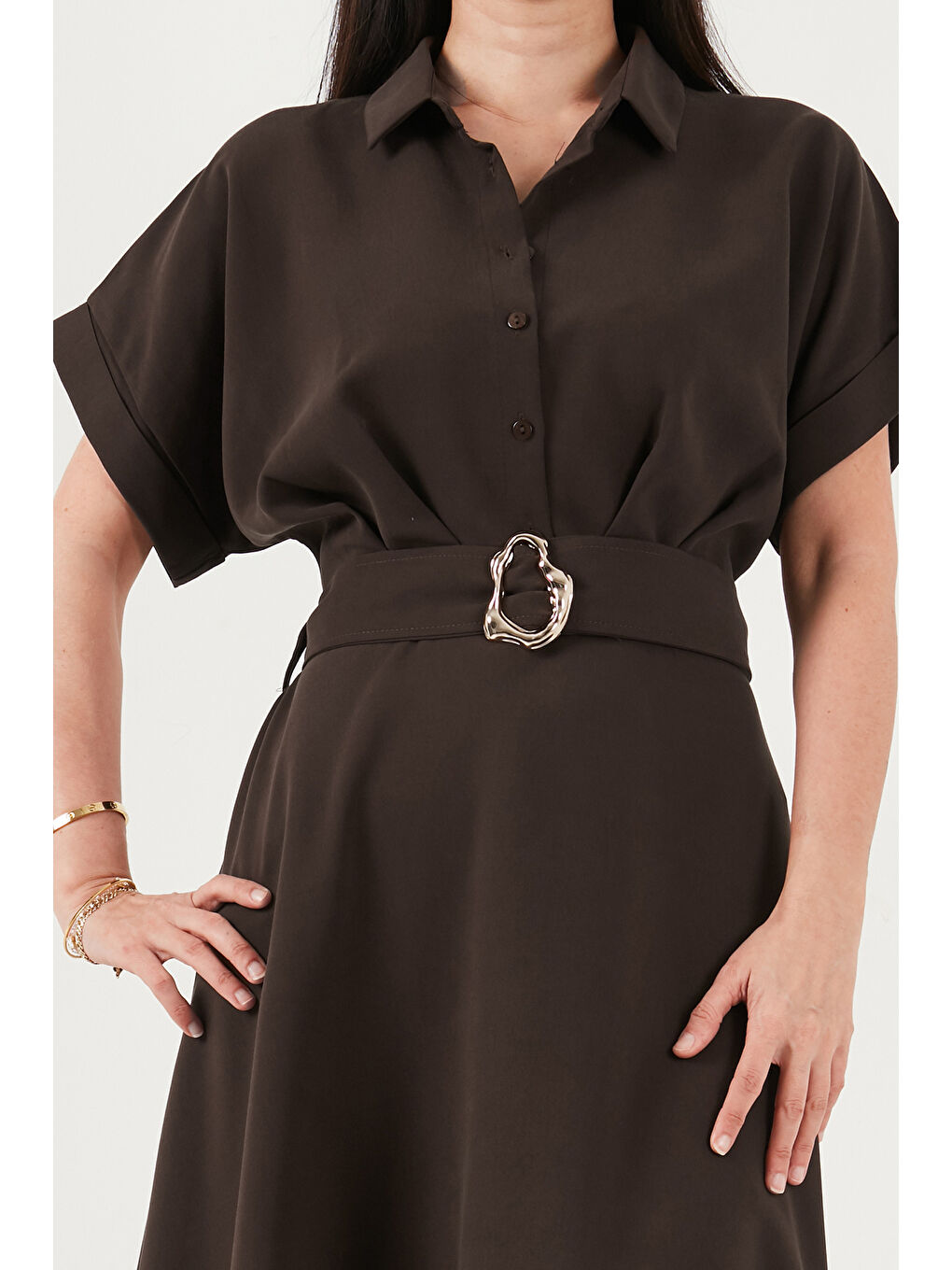 Kahverengi Gömlek Yaka Kemerli Maxi Boy Elbise 6922376-4