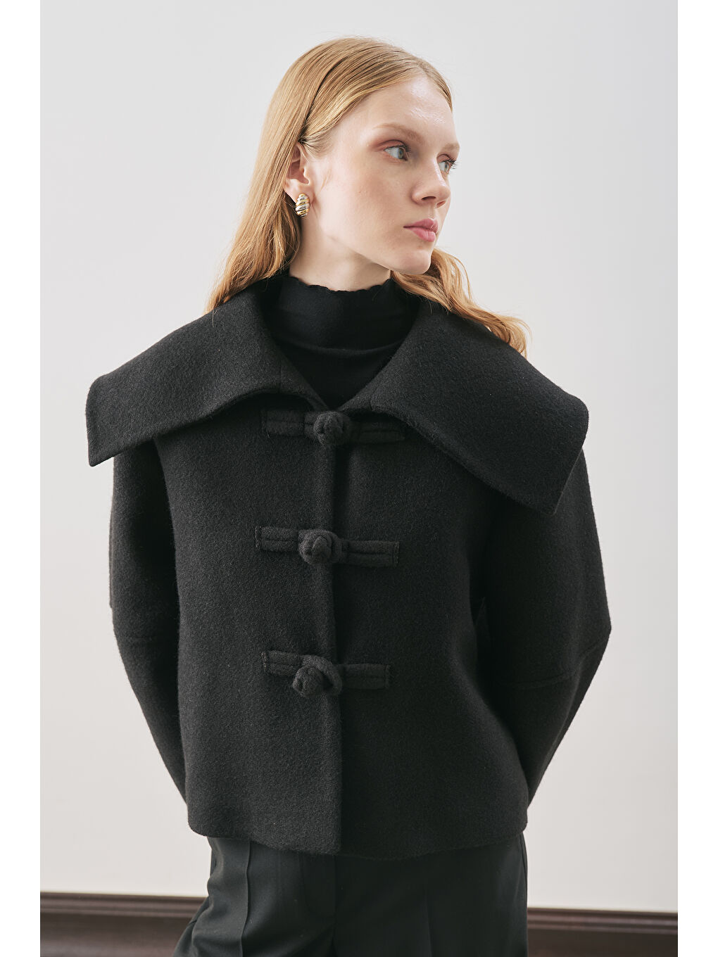 Isabel Kısa Kaşe Ceket Siyah-3