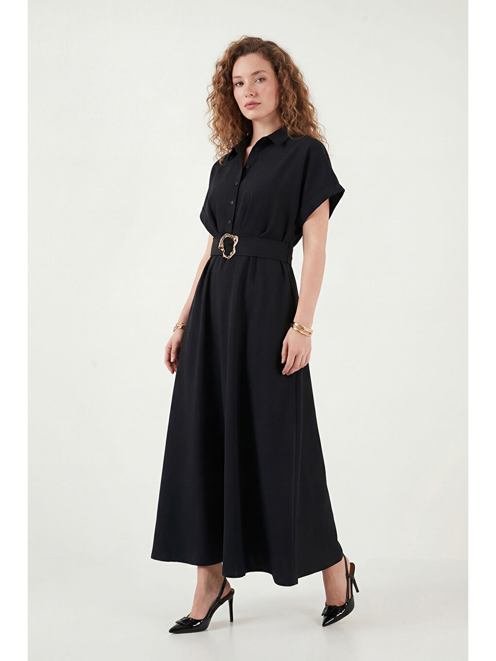 Siyah Gömlek Yaka Kemerli Maxi Boy Elbise 6922376-2
