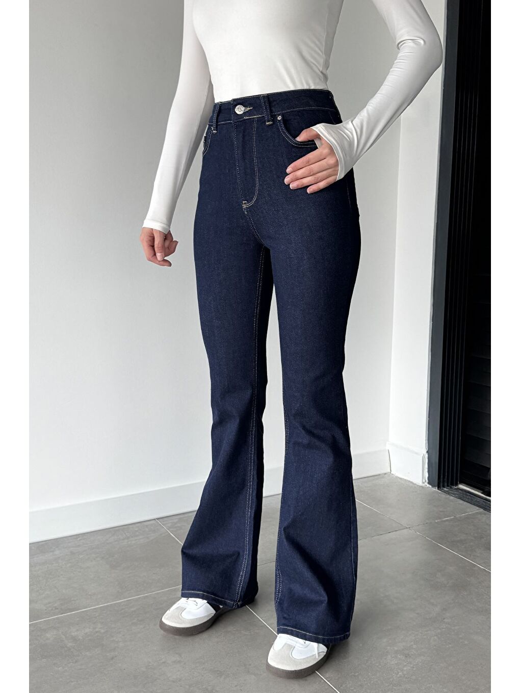Lacivert Kadın Elastanlı İspanyol Paça Yüksek Bel Jean Jean Pantolon