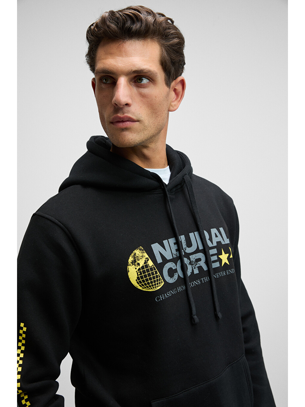 Cornelıus Erkek Önü Ve Kolları Baskılı Kapüşonlu Kordonlu Kanguru Cepli Siyah Sweatshirt-2