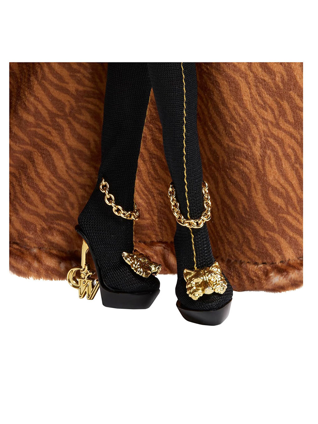 Clawdeen Wolf House of Wolf Bebeği JDR66-4