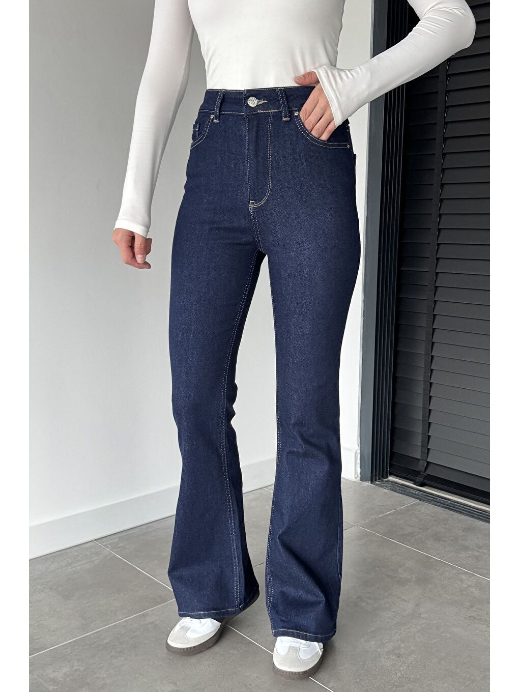 Lacivert Kadın Elastanlı İspanyol Paça Yüksek Bel Jean Jean Pantolon-2