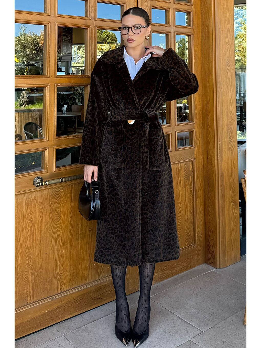 Kahverengi Kadın İç Astarlı Kuşaklı Gold Düğme Detaylı Leopar Desen Sakallı Kaban (s-m-l-xl Beden Uyumludur.)