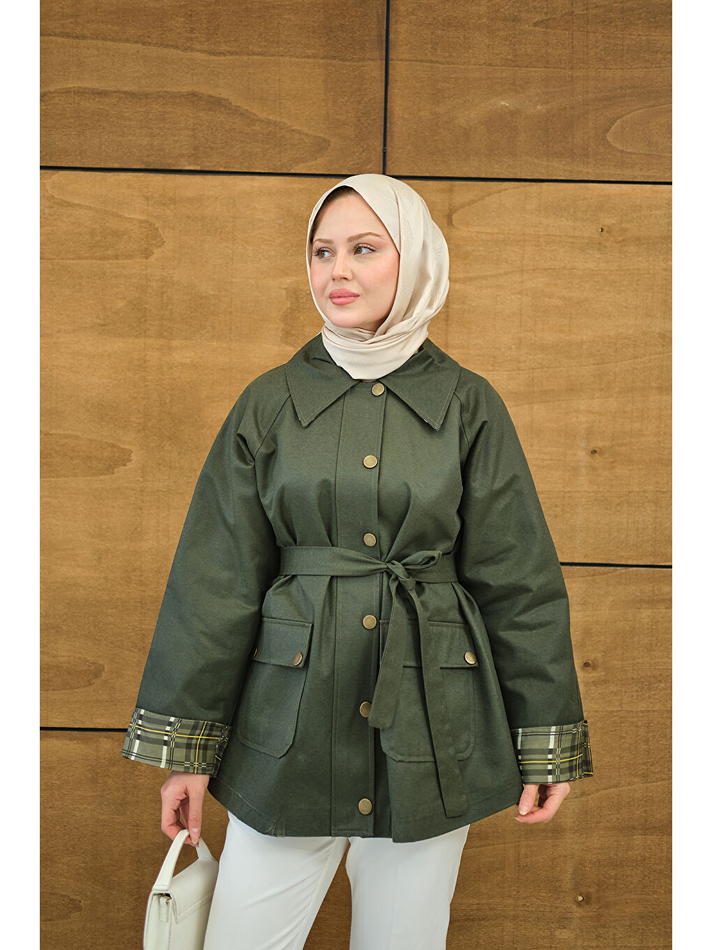 Kadın Bilekleri Ekose Görünümlü Trenç Yeşil-4