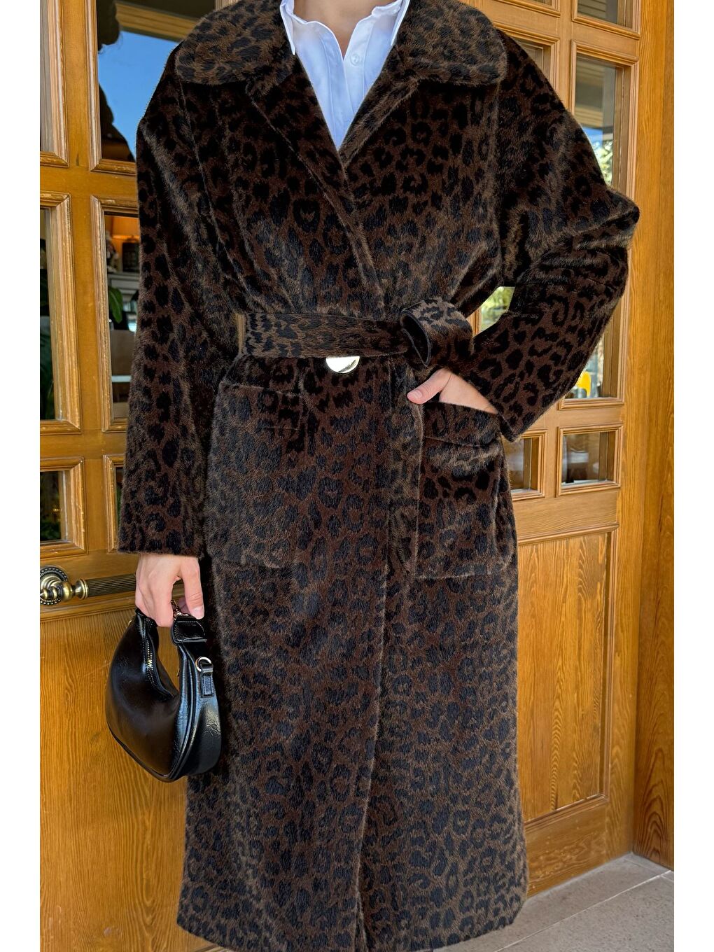 Kahverengi Kadın İç Astarlı Kuşaklı Gold Düğme Detaylı Leopar Desen Sakallı Kaban (s-m-l-xl Beden Uyumludur.)-2