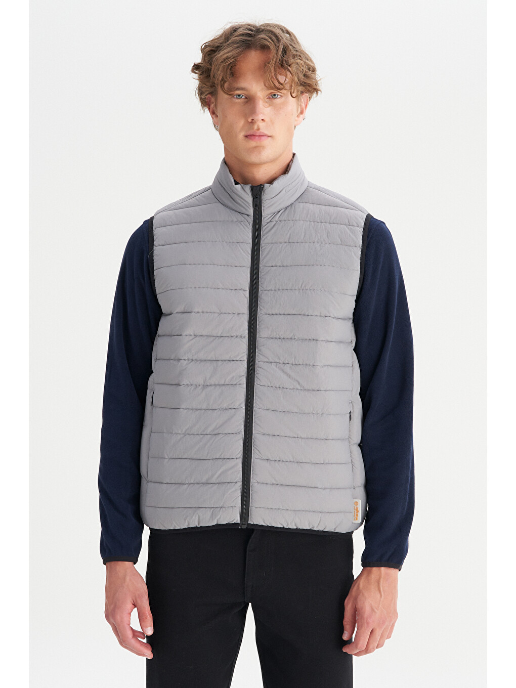 Gri Regular Fit Normal Kesim Dik Yaka Cepli Şişme Yelek-2