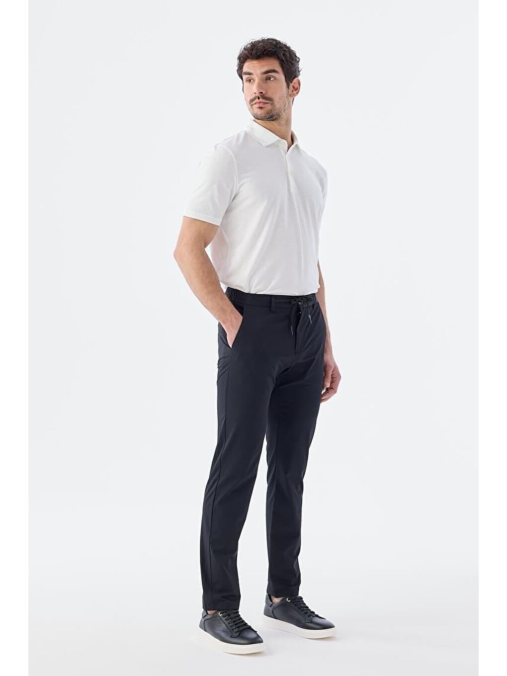 Siyah Comfort Fit Lastikli Spor Pantolon