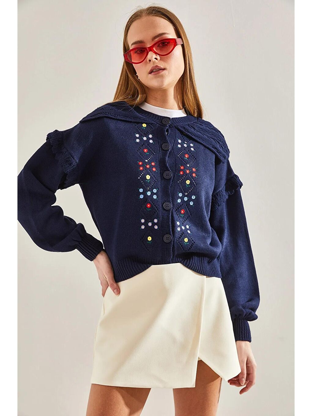 Lacivert Kadın Nakış İşlemeli Yaka Detaylı Triko Hırka-1