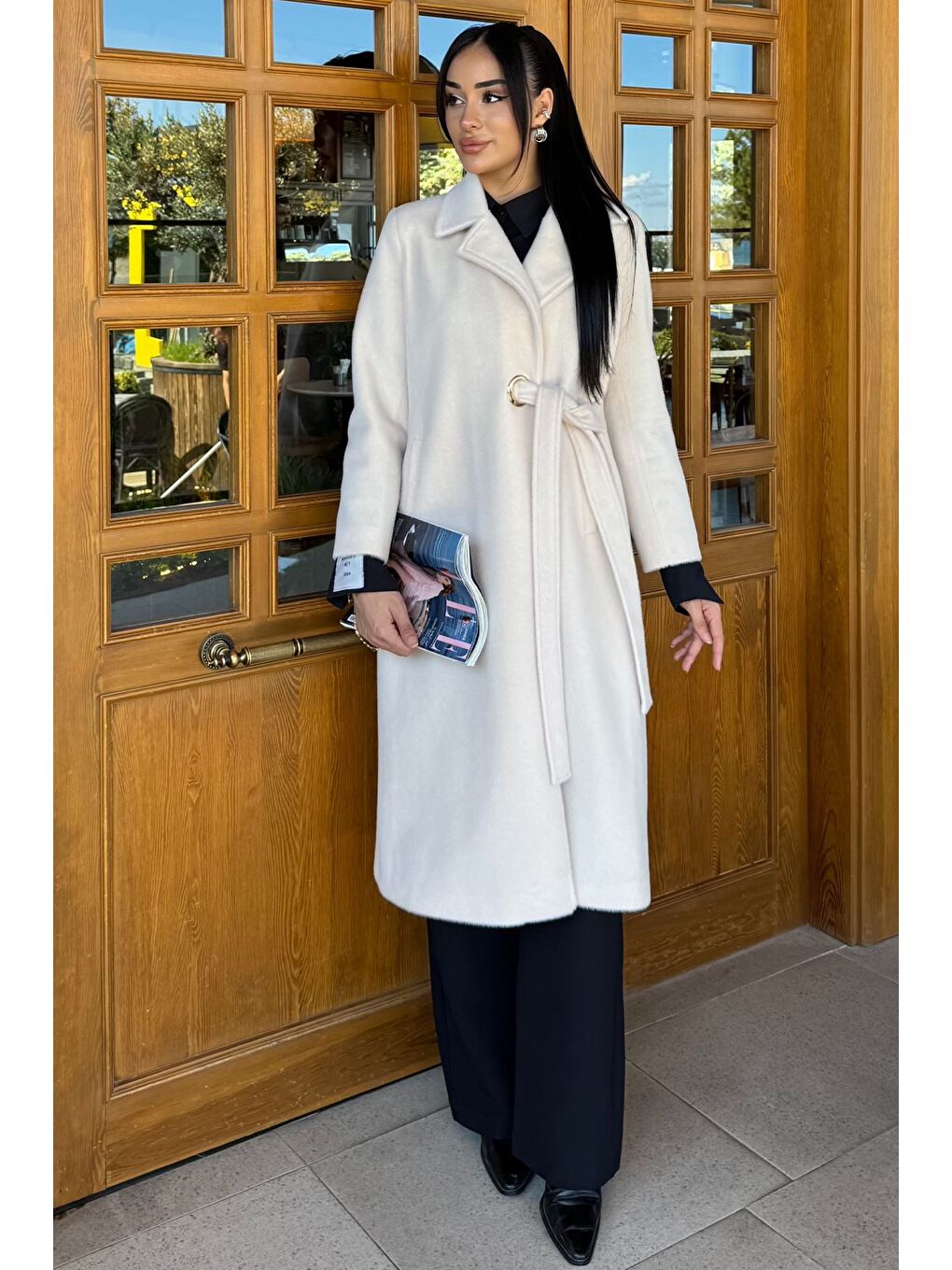 Ekru Kadın Gold Tokalı Kuşaklı İç Astarlı Sakallı Kaban