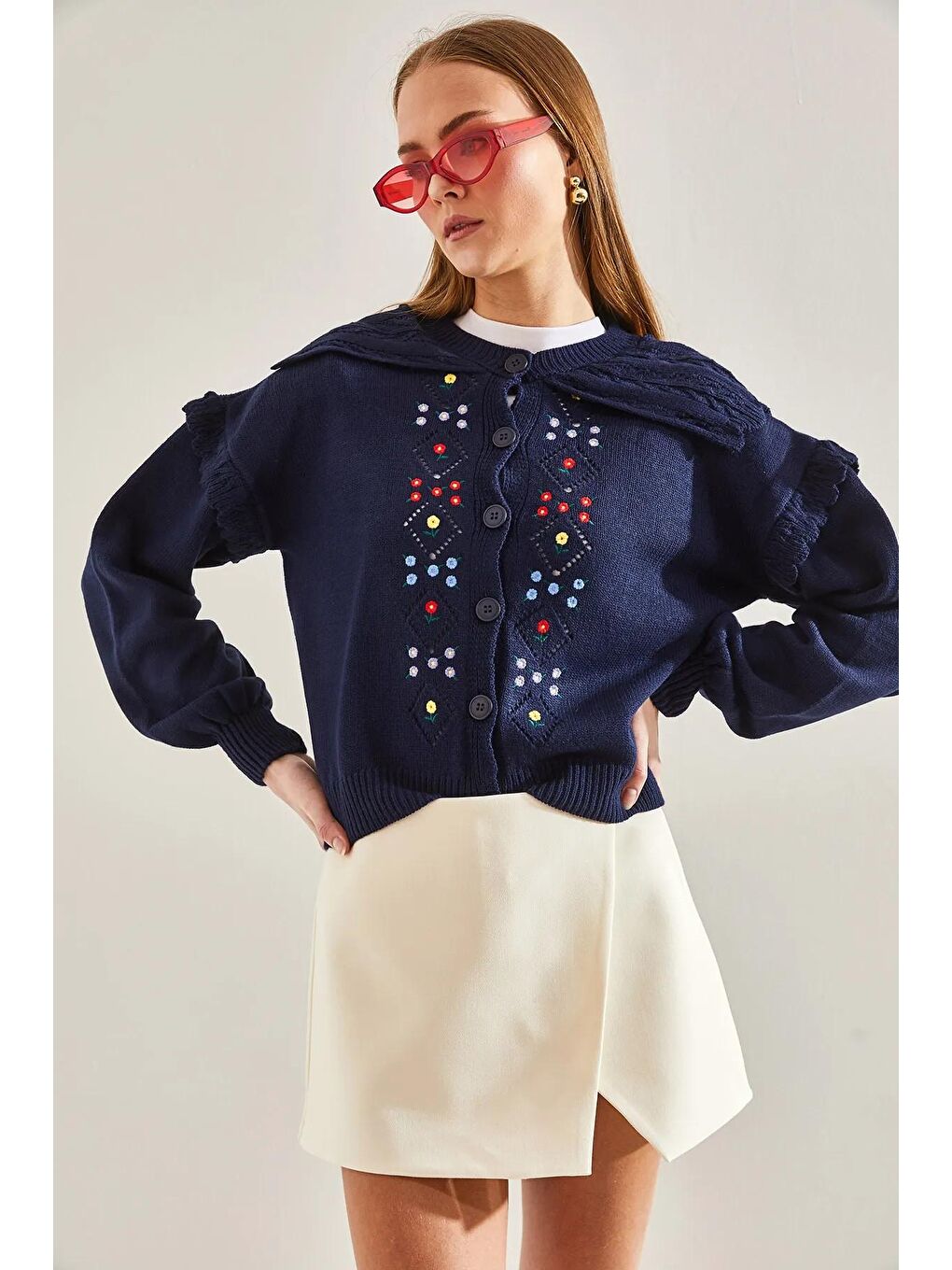 Lacivert Kadın Nakış İşlemeli Yaka Detaylı Triko Hırka-3