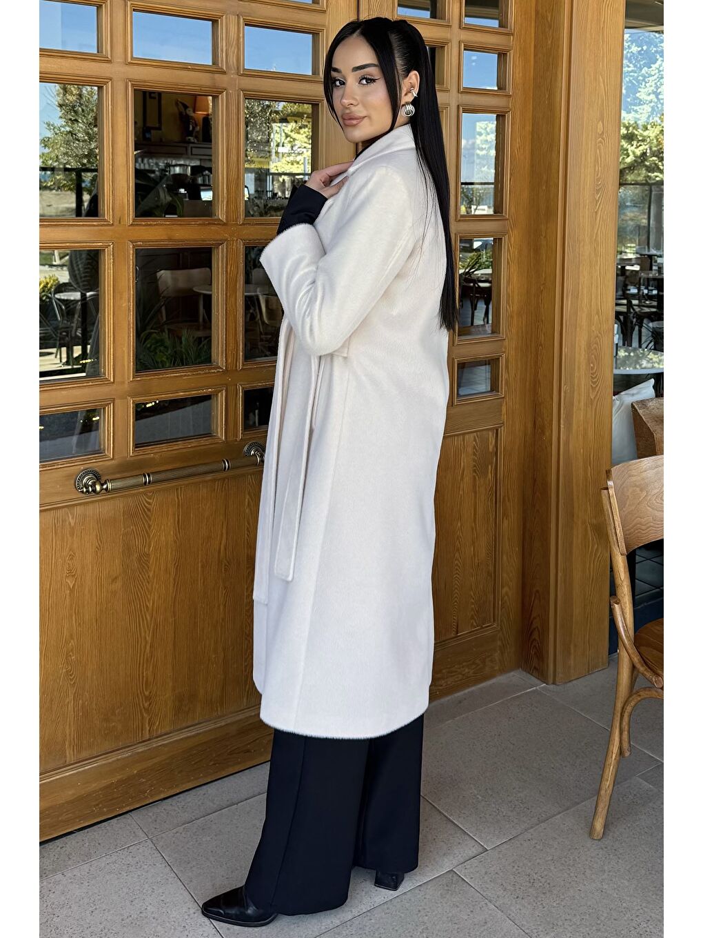 Ekru Kadın Gold Tokalı Kuşaklı İç Astarlı Sakallı Kaban-4