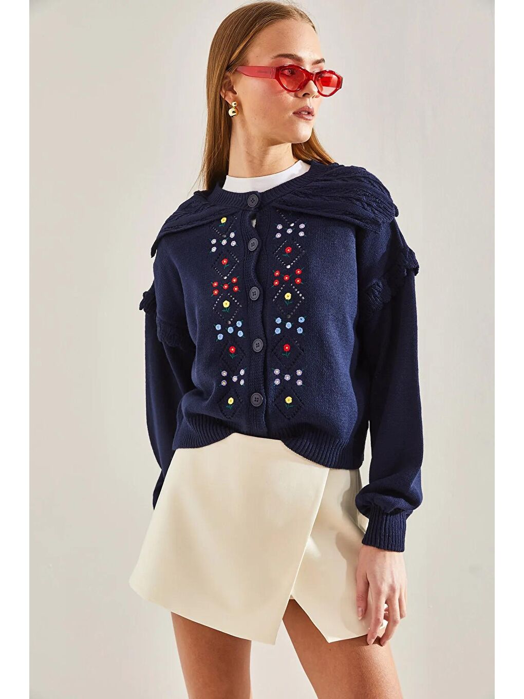 Lacivert Kadın Nakış İşlemeli Yaka Detaylı Triko Hırka-4