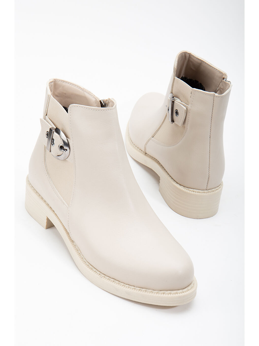 Bej Kadın Ten Cilt Termo Taban Yanı Lastikli Tokalı Kısa Topuklu Bot-1