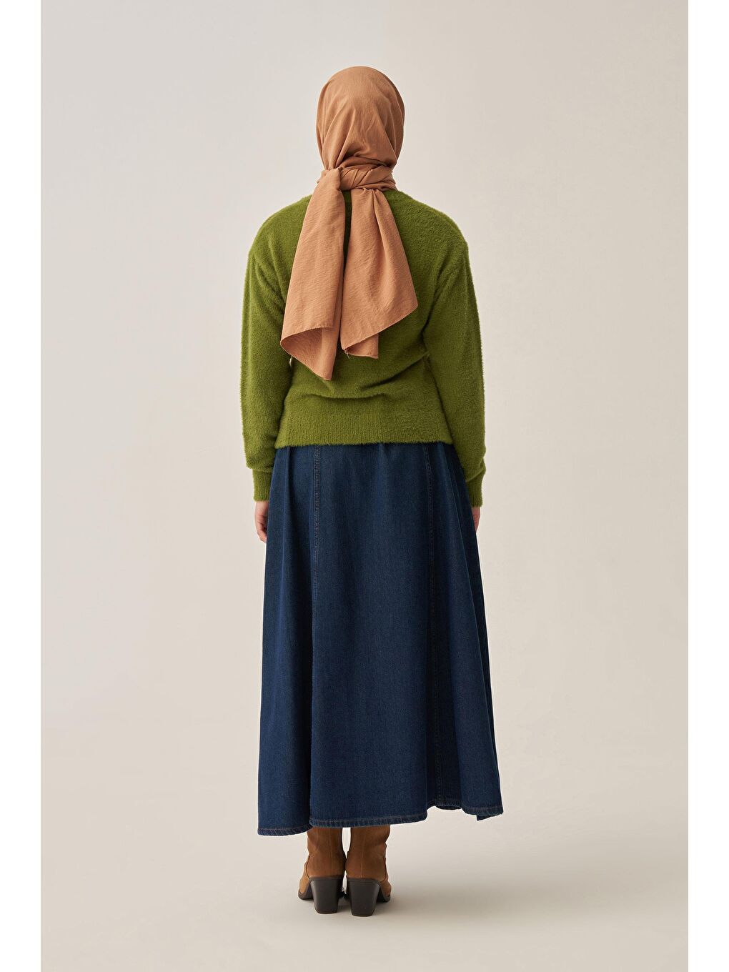 Yeşil-Yumuşak Dokulu Dügmeli Hırka-3