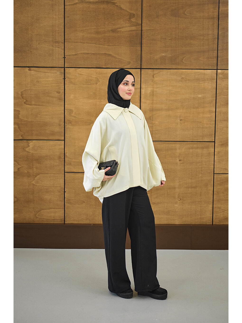 Kadın Gömlek Yaka Düğmeli Cep Detay Astarsız Oversize Tencele Panço Trenç Sarı-4