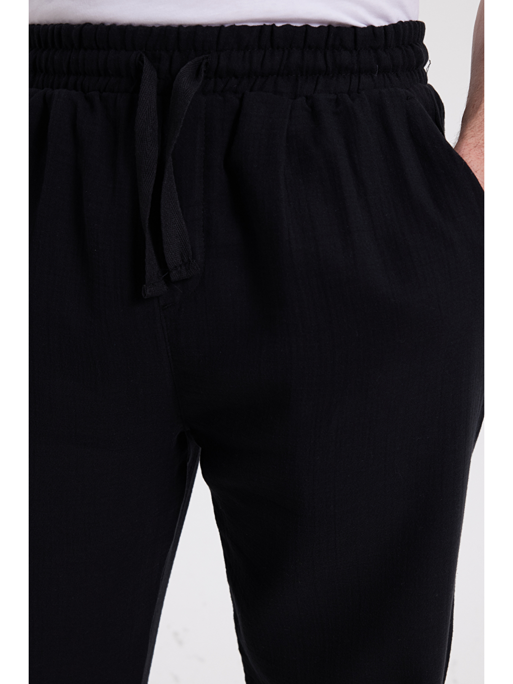 Erkek Baggy Fit Geniş Kesim %100 Pamuk Beli Lastikli Yandan Cepli Müslin Siyah Düz Pantolon-2