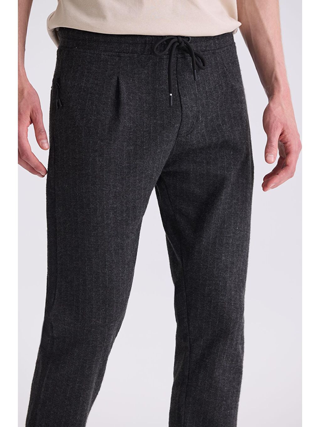 Siyah Slim Fit Beli Lastikli Çizgili Jogger Pantolon-2