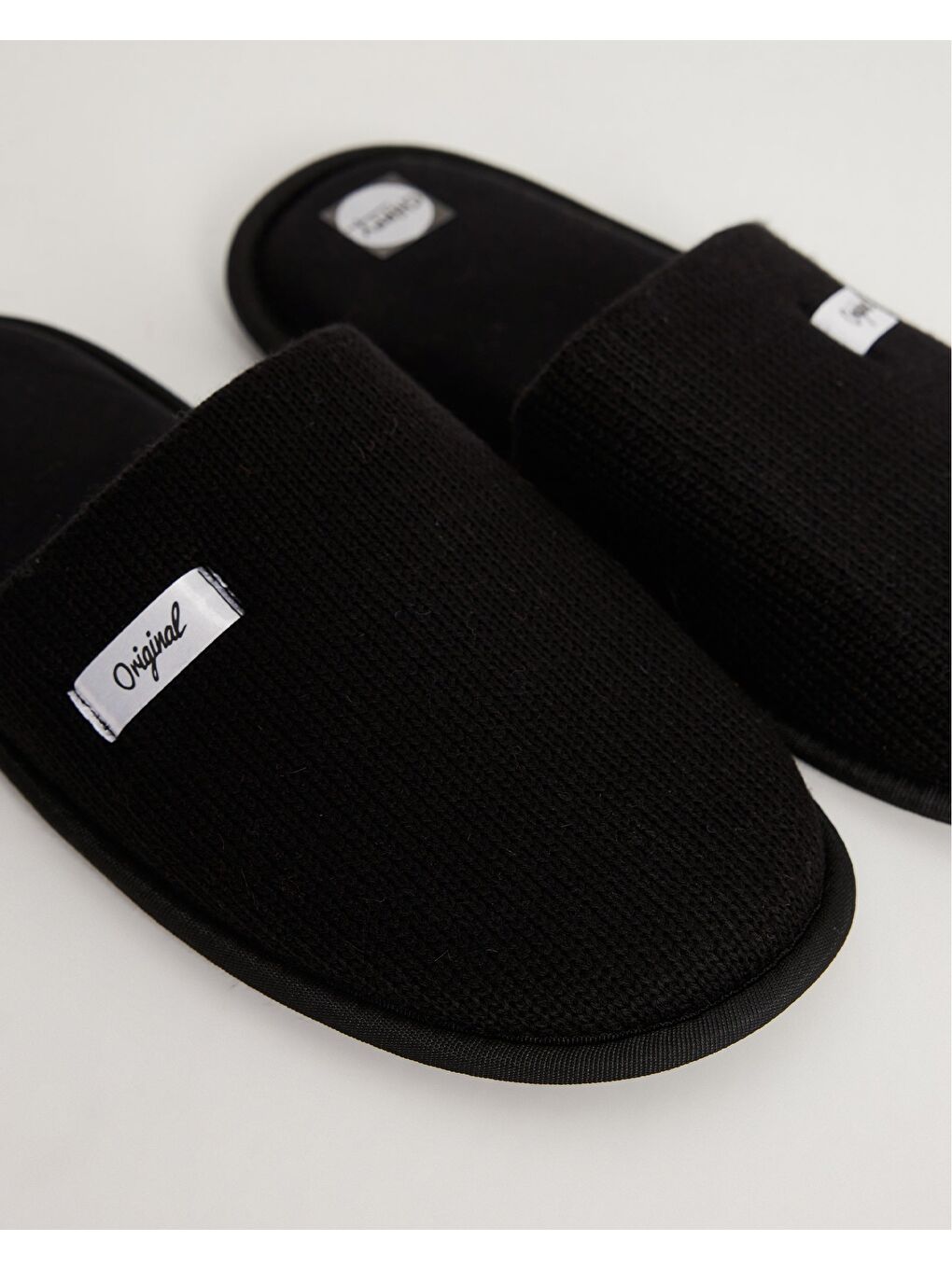 Erkek Kışlık Sıcak Tutan Siyah Triko Ev İçi Terlik- Duncan-1