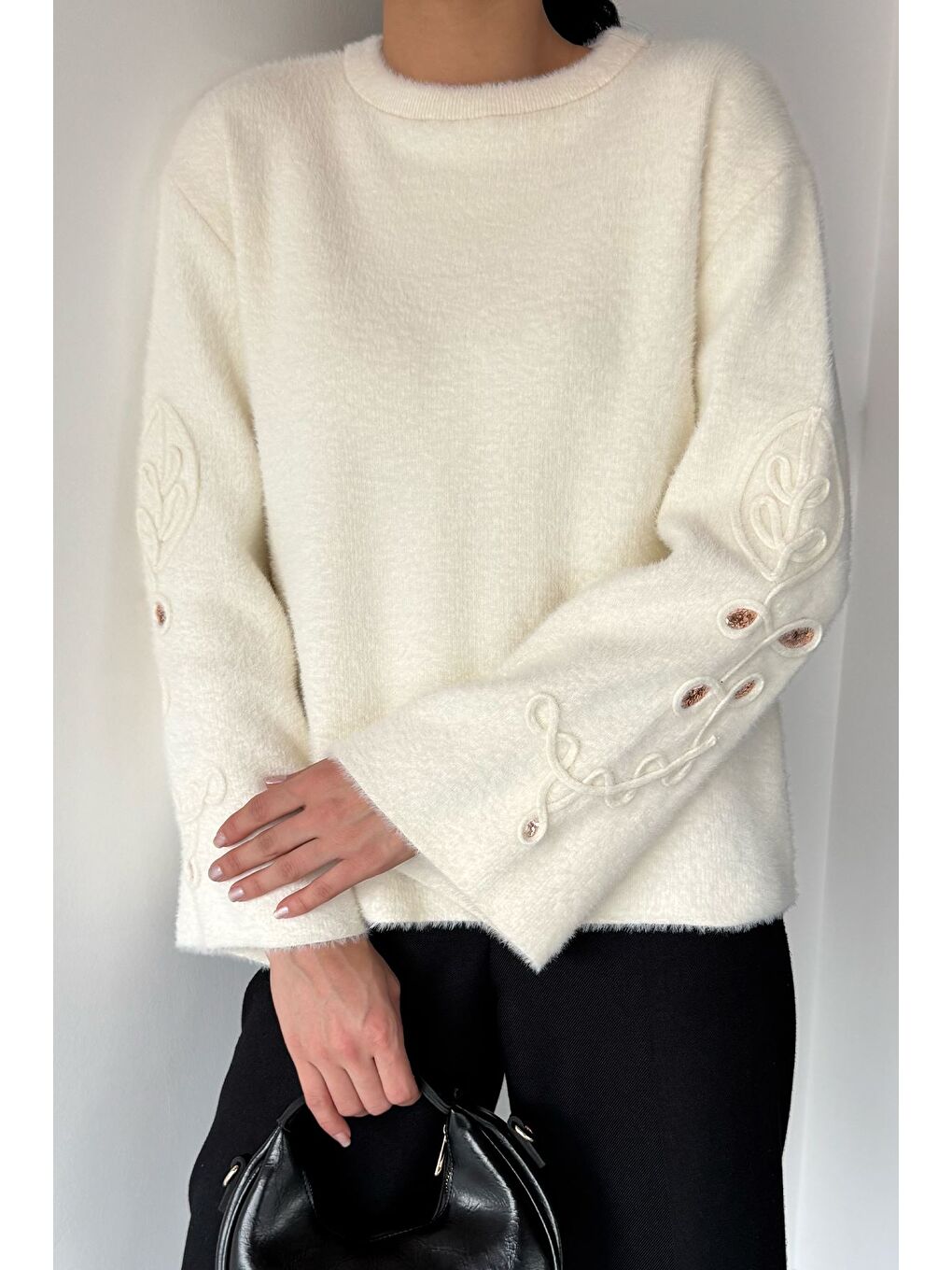 Ekru Kadın Bisiklet Yaka Kol İşlemeli Triko Kazak (s-m-l-xl Beden Uyumludur.)-1