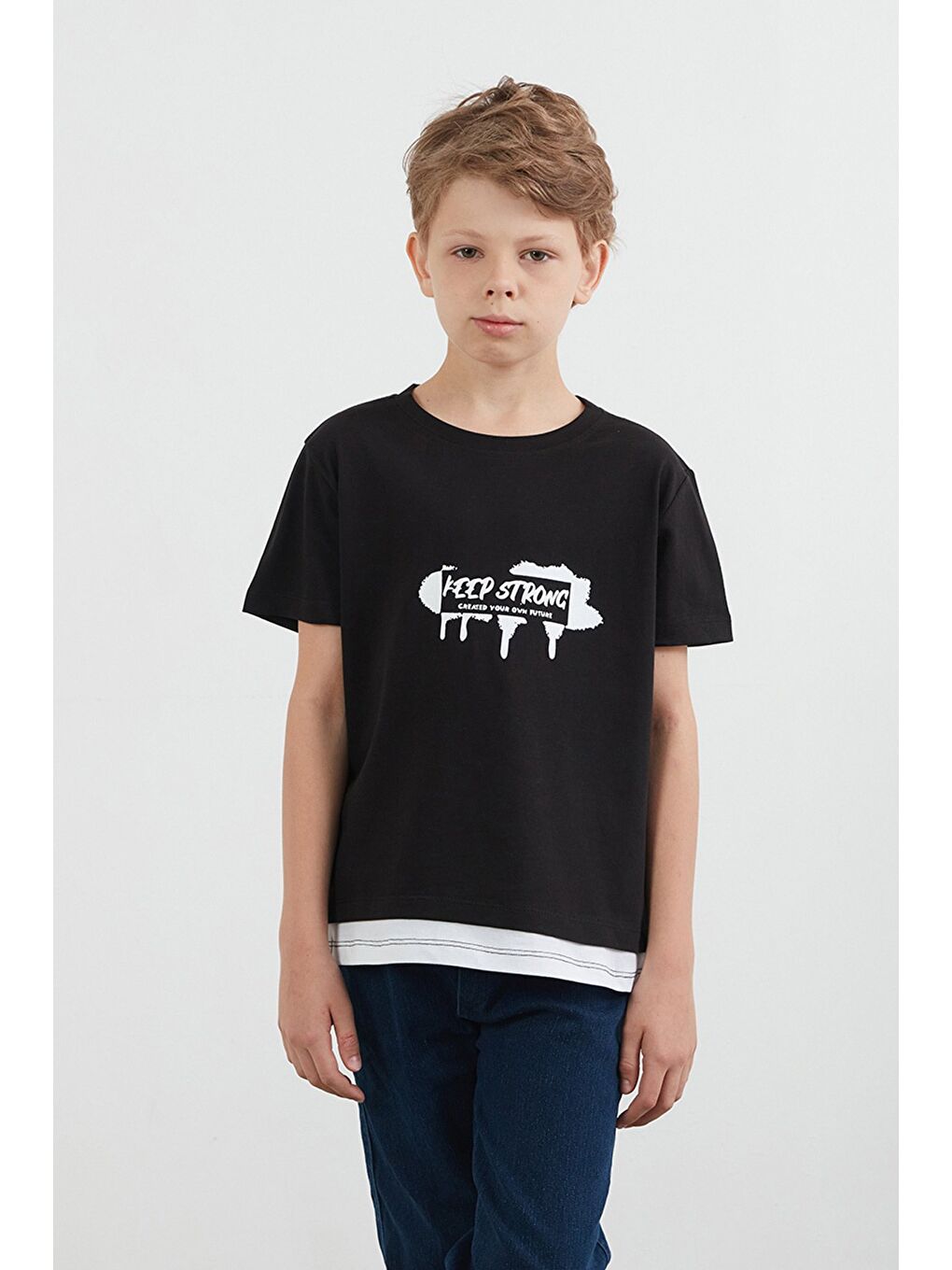 Siyah Keep Strong Baskılı Erkek Çocuk Tişört-1