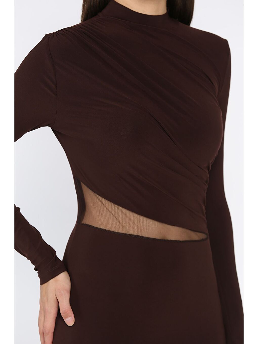 Kahverengi Kadın Omuz Ve Bel Drapeli Tül Detaylı Elastanlı Elbise-4