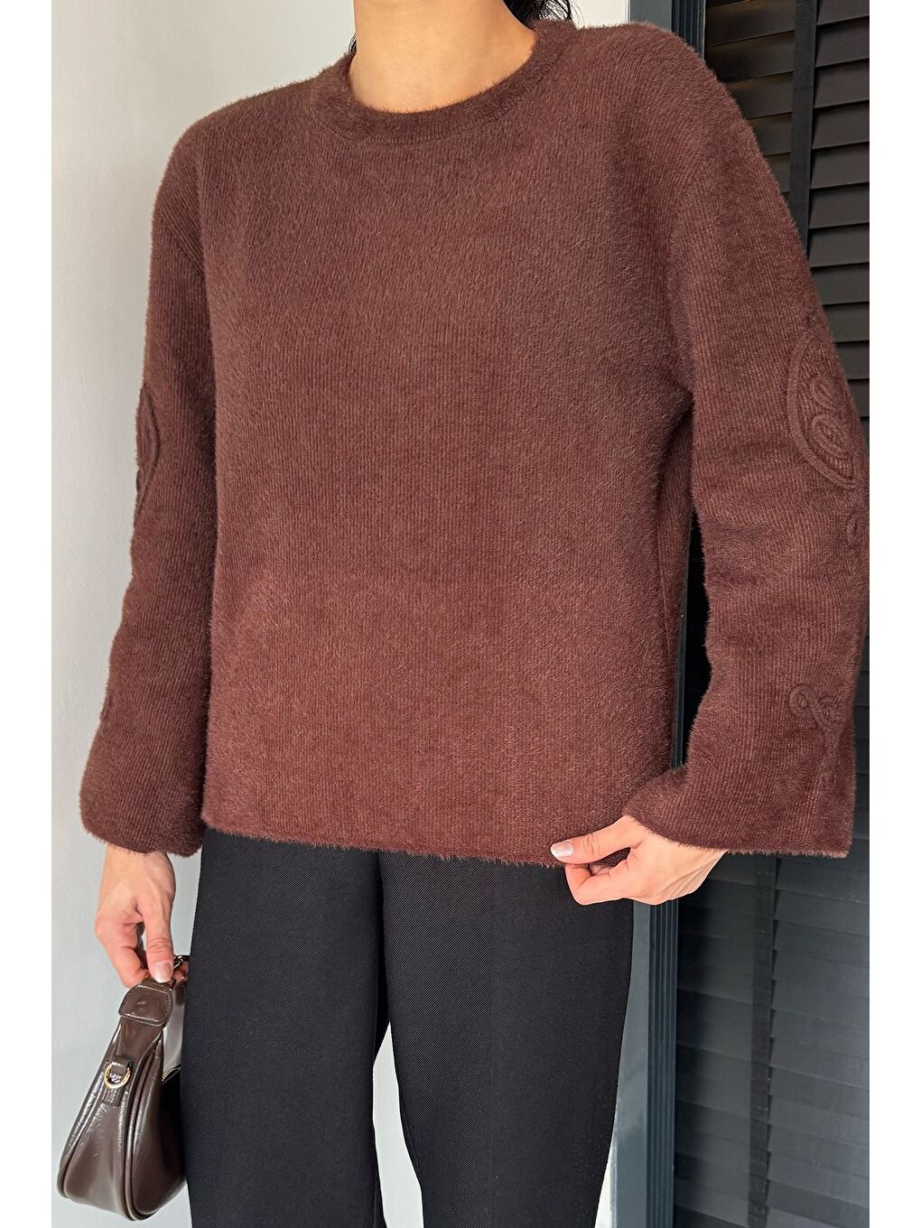 Kahverengi Kadın Bisiklet Yaka Kol İşlemeli Triko Kazak (s-m-l-xl Beden Uyumludur.)-2