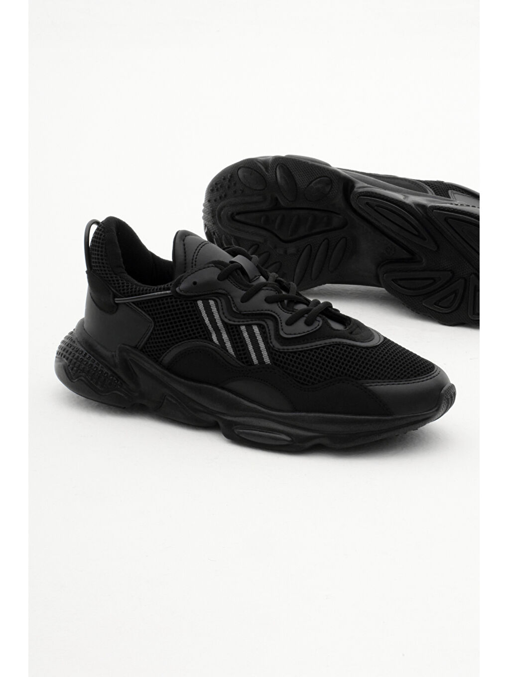 Unisex Siyah Rahat Kalıp Yüksek Taban Şeritli Bağcıklı Spor Ayakkabı-3