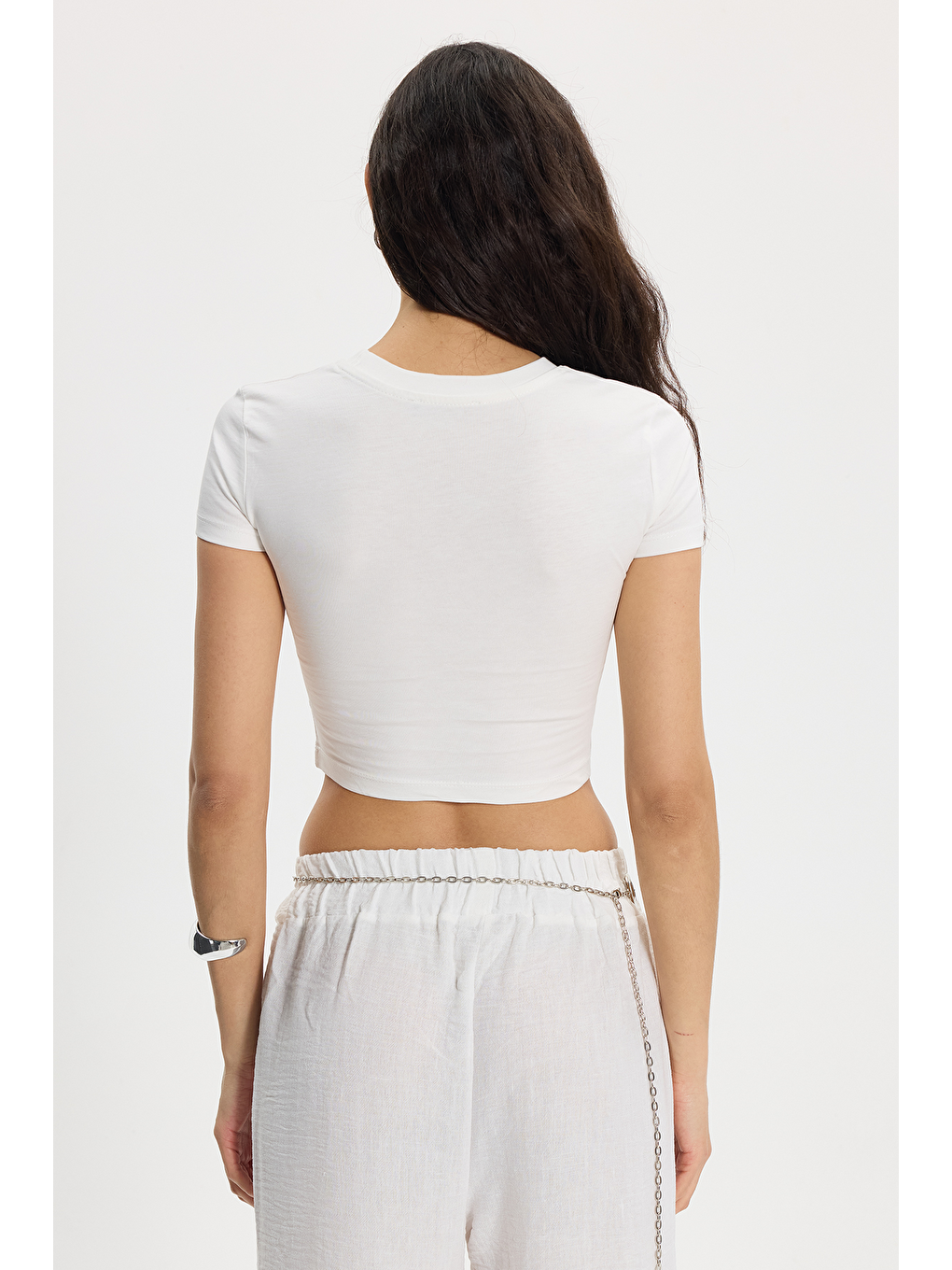 Kadın Slim Fit Dar Kesim %100 Pamuk Bisiklet Yaka Kısa Kollu Baskılı Ekru Crop Tişört-5