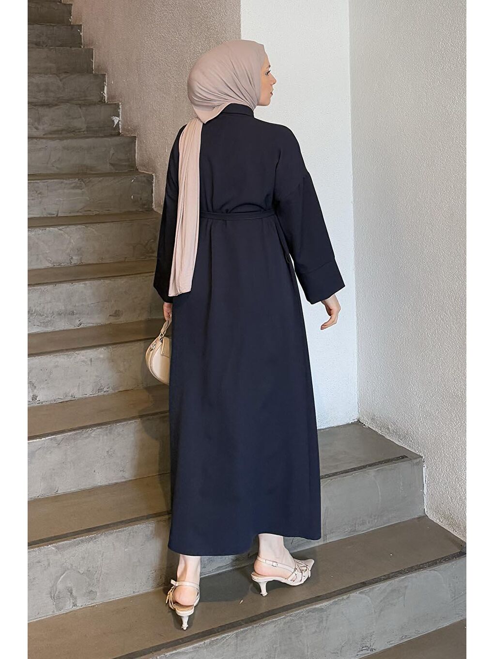 Takma Manşet Detaylı Dabıl Tesettür Elbise Lacivert-3