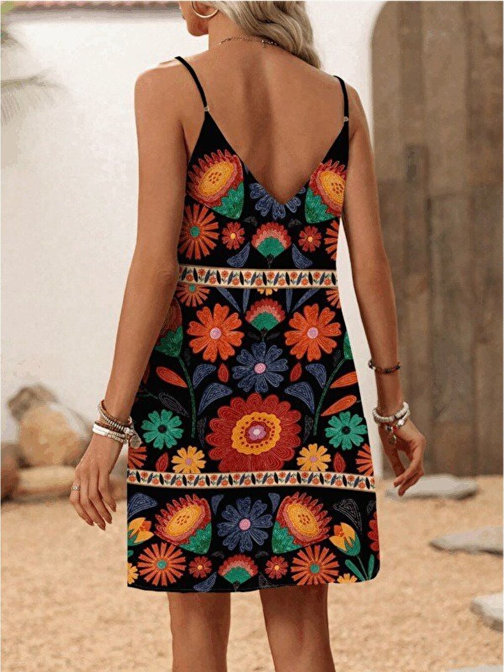 Siyah Kadın Ip Askılı V Yakalı Süprem Elbise-1