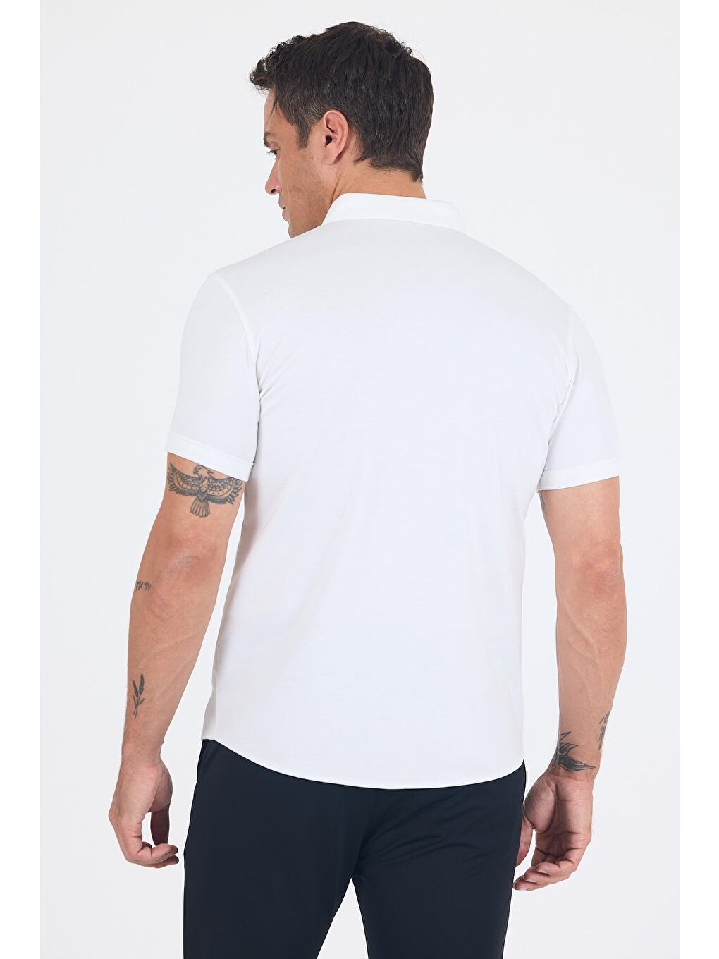 Beyaz İtalyan Düğmeli Yaka Kısa Kol Cepsiz Slim Fit Gömlek 1004250255-4