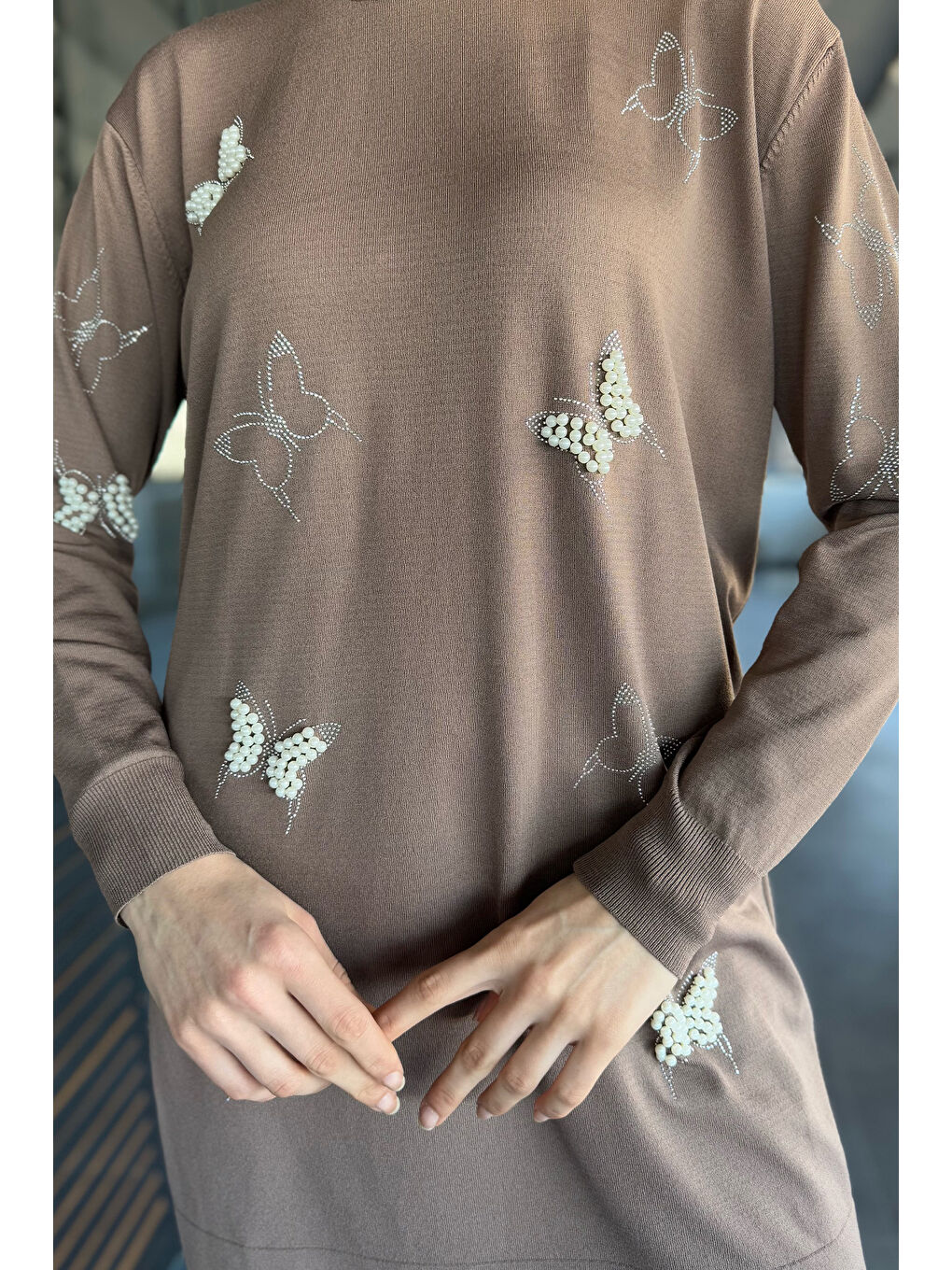 Bej Kelebek Taşlı Bisiklet Yaka Tesettür Tunik-4