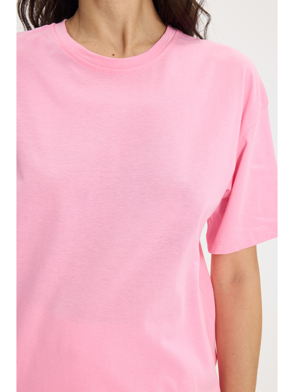 Kadın Slim Fit Dar Kesim %100 Pamuk Kısa Kollu Bisiklet Yaka Pembe Tişört-4