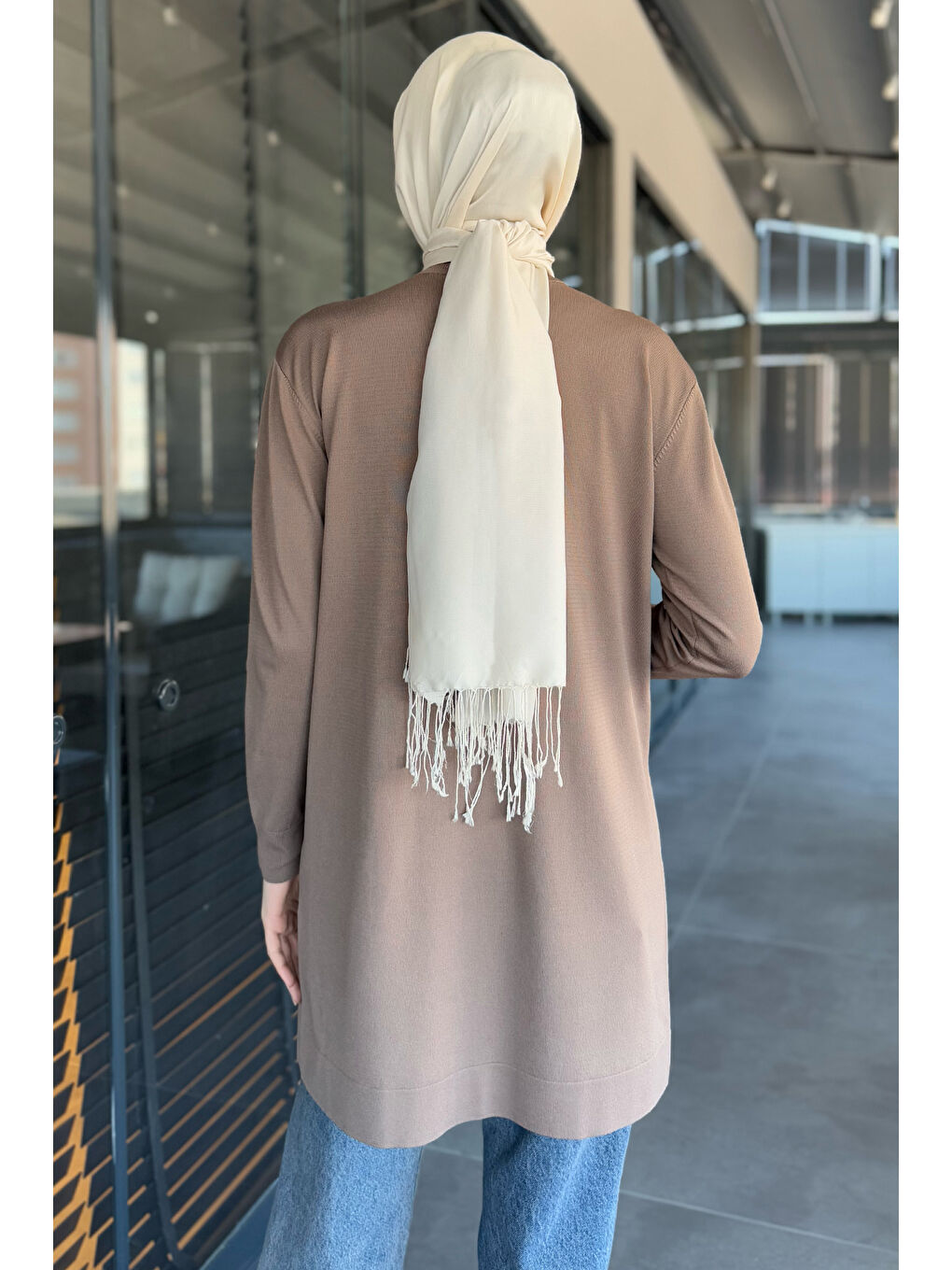 Bej Kelebek Taşlı Bisiklet Yaka Tesettür Tunik-6