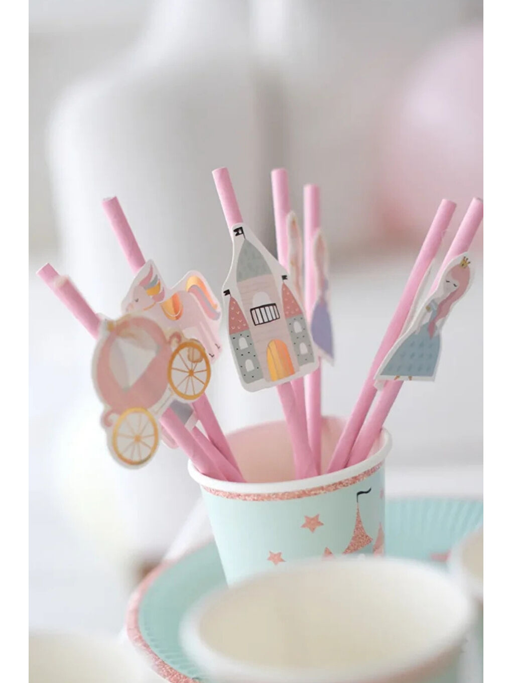 Pembe  Prenses ve Şato Temalı 8'li Parti Pipeti