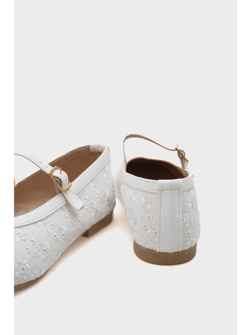 Beyaz Carleen Kadın Babet-4