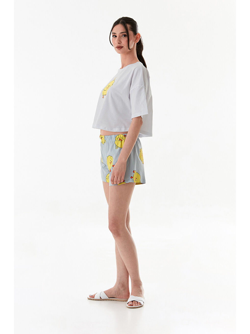 Gri Civciv Baskılı Şortlu Oversize Pijama Takımı-3