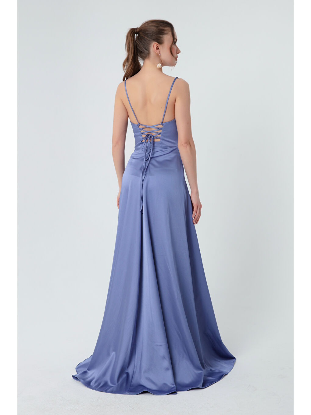 Kadın İndigo Volanlı Yırtmaçlı Saten Abiye & Mezuniyet Elbisesi-4