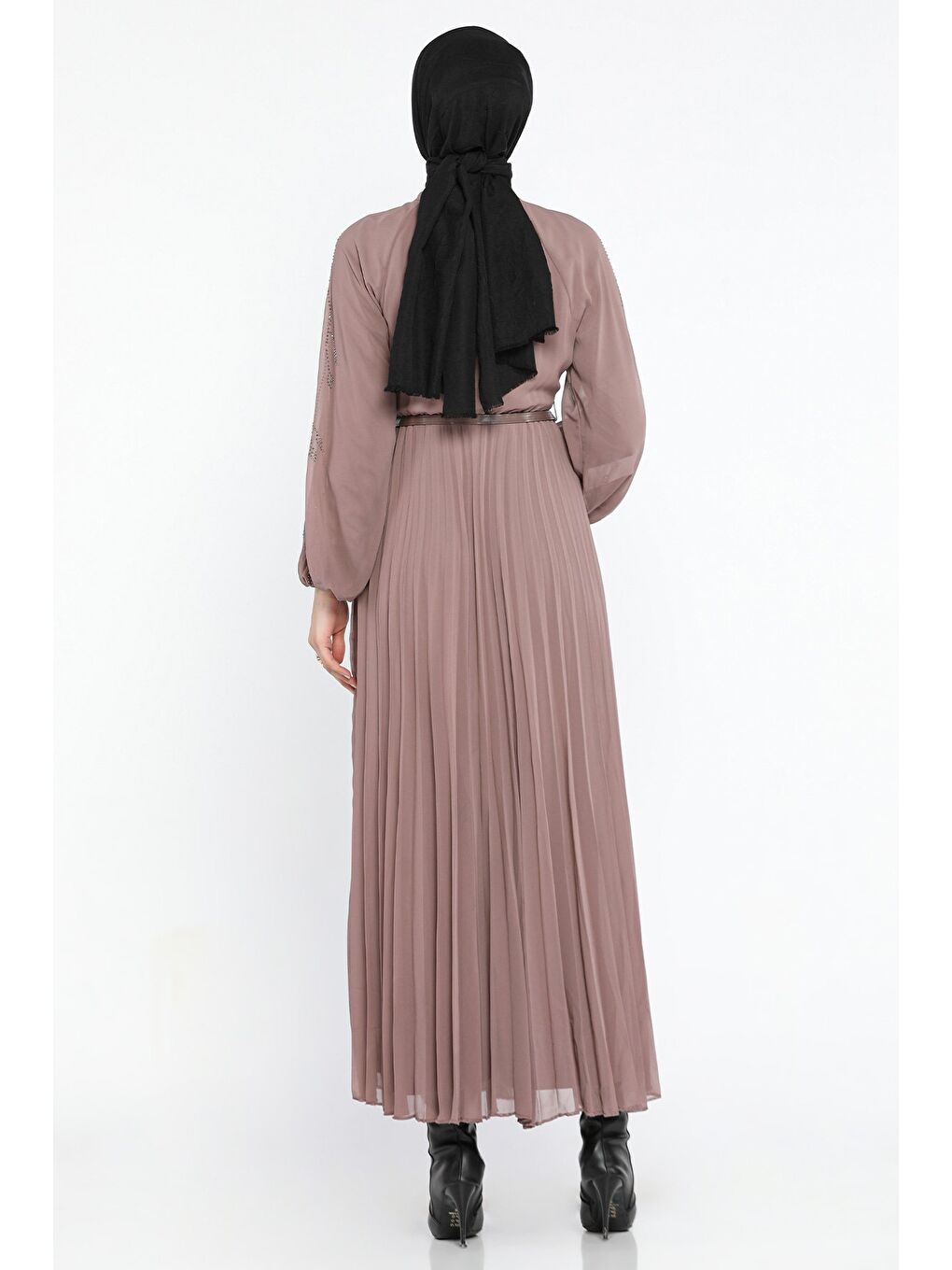 Bej Ön Bağlamalı Taş Detaylı Kemerli Tesettür Şifon Elbise-7