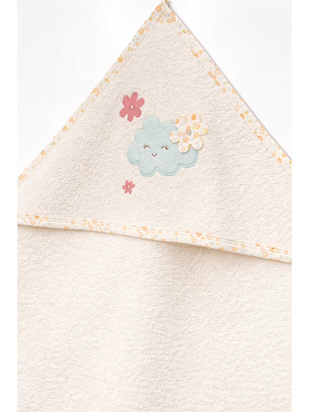 Beyaz Kız Bebek Bulutlu 3 Parça Havlu Bornoz Seti Lüx Kutulu-3