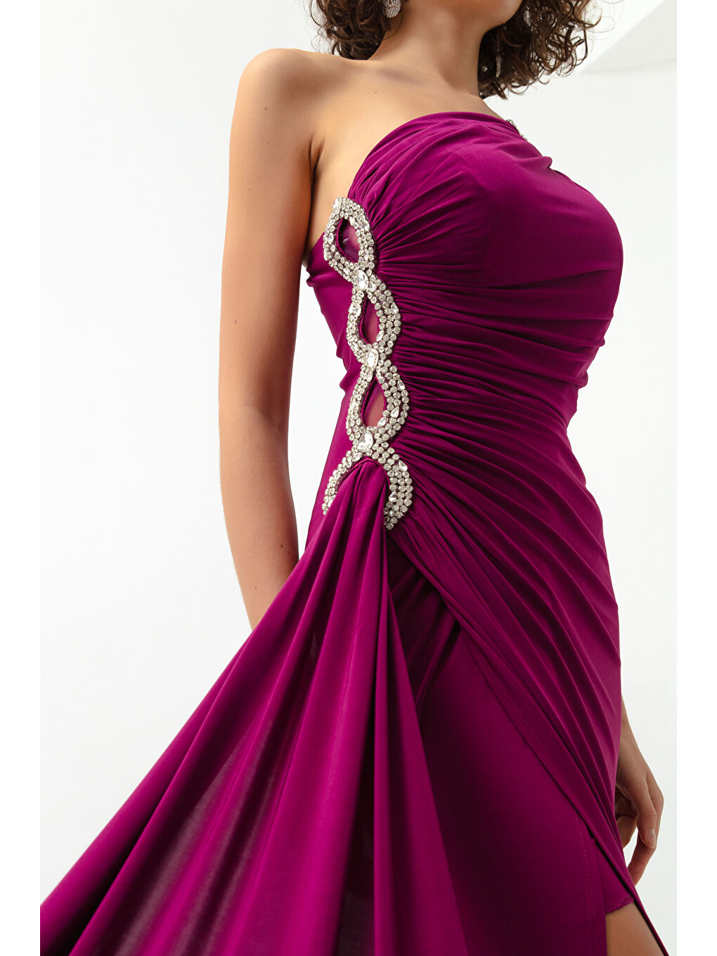 Kadın Mürdüm Tek Omuzlu Taşlı Uzun Abiye Elbise-3