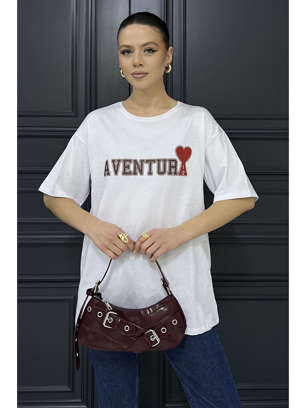 Beyaz Ön Yazı Baskılı Bisiklet Yaka Kadın Tişört-1